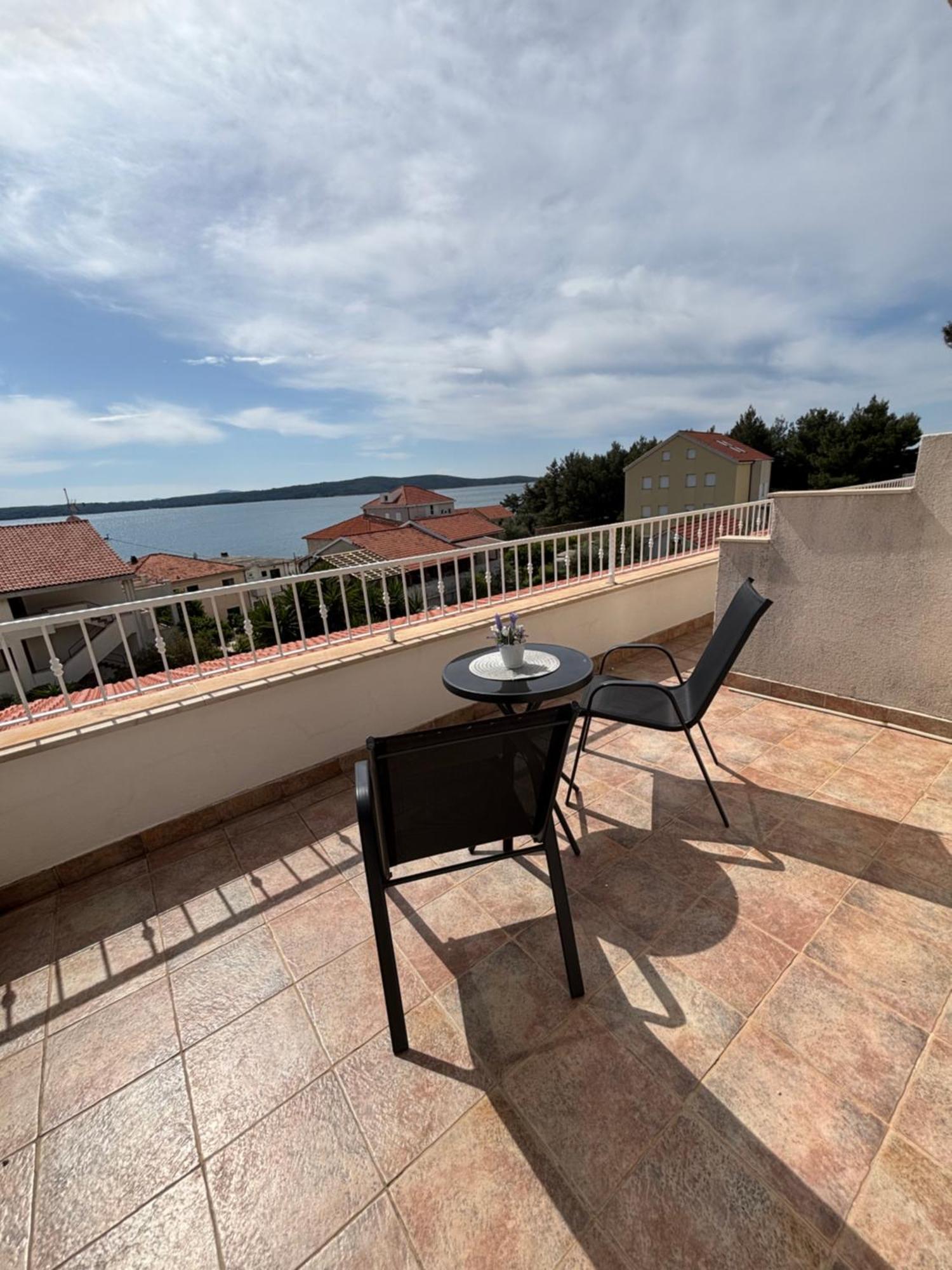 Plava Laguna Zavala Exteriör bild